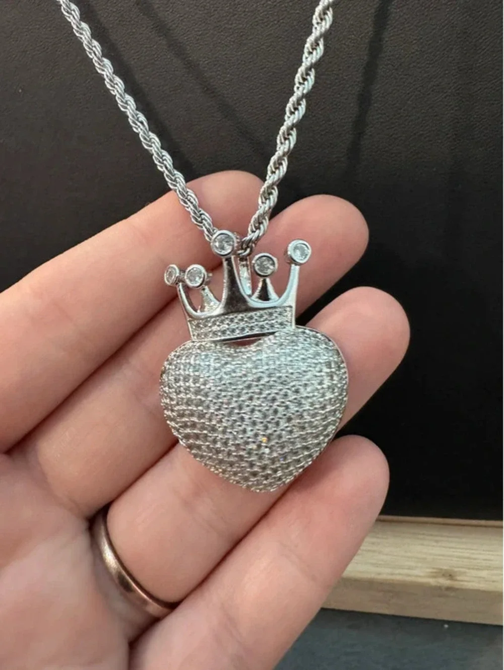 24” twisted chain with heart crown bling pendant
